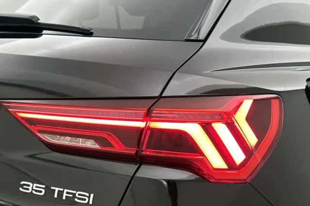 Audi Q3 (2023) thumbnail 8