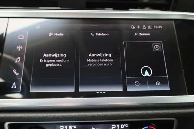 Audi Q3 (2022) thumbnail 14