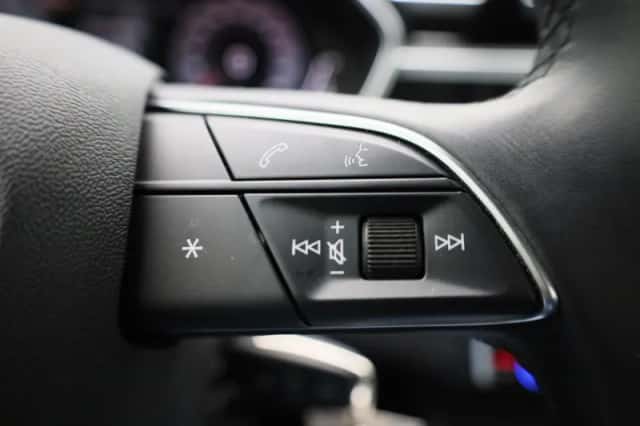 Audi Q3 (2022) thumbnail 15