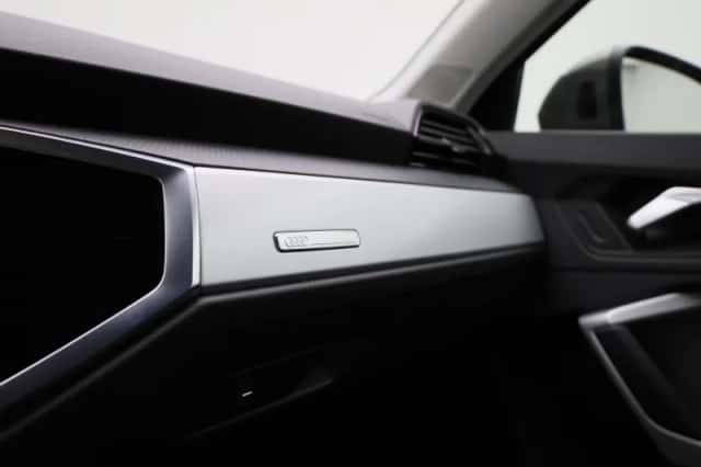 Audi Q3 (2022) thumbnail 18