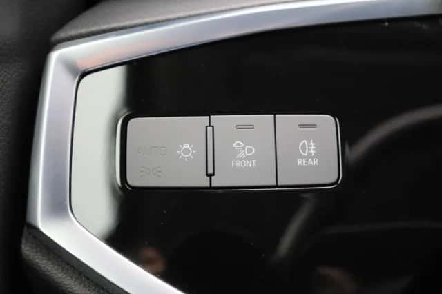 Audi Q3 (2022) thumbnail 24