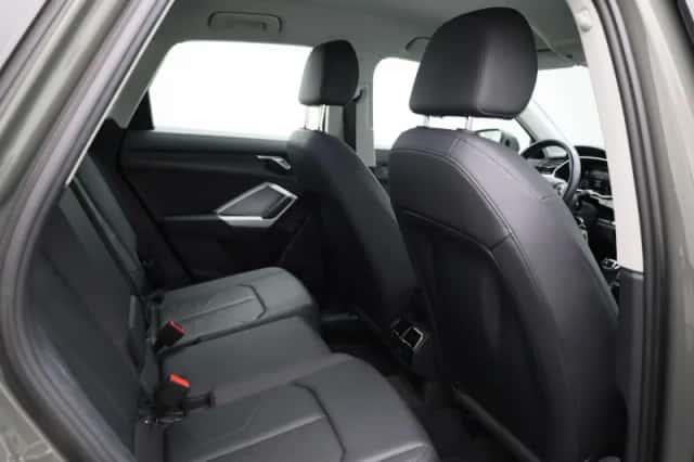Audi Q3 (2022) thumbnail 32