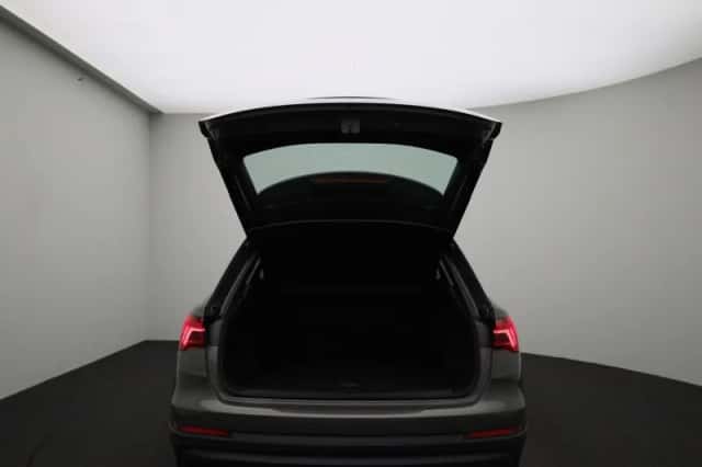 Audi Q3 (2022) thumbnail 35