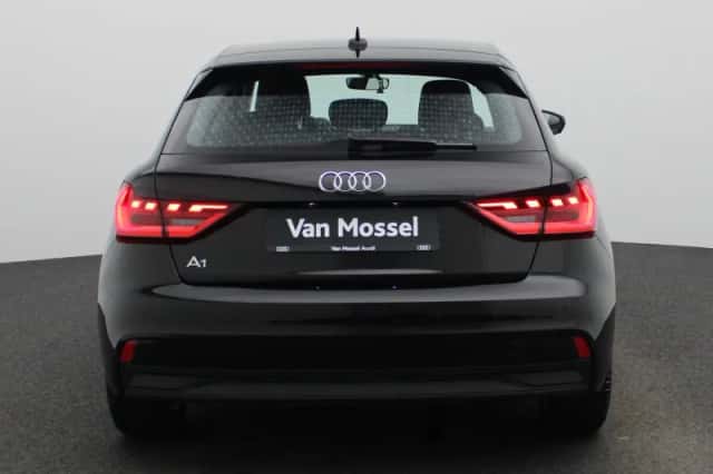 Audi A1 (2025) thumbnail 5