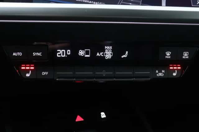 Audi Q4 e-tron (2025) thumbnail 13