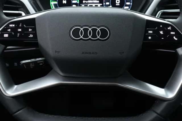 Audi Q4 e-tron (2025) thumbnail 6