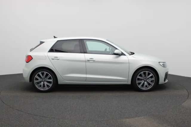Audi A1 (2025) thumbnail 6