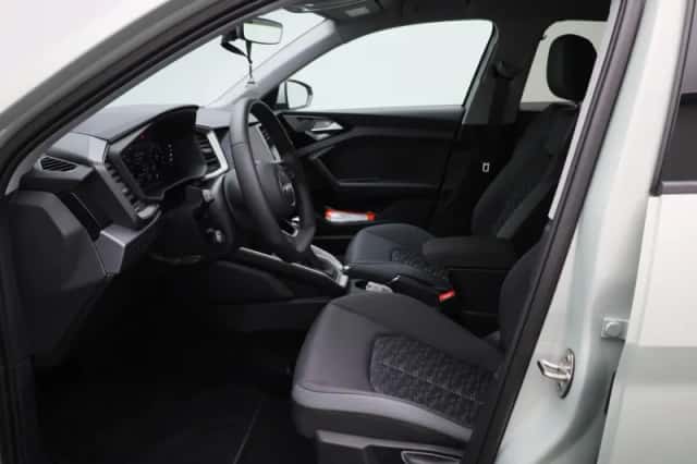 Audi A1 (2025) thumbnail 8