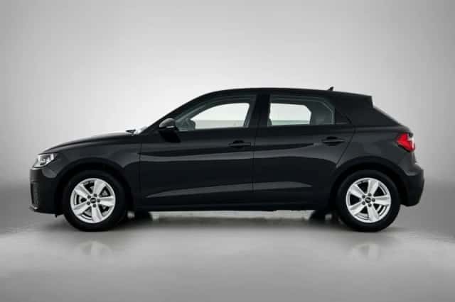 Audi A1 (2024) thumbnail 3