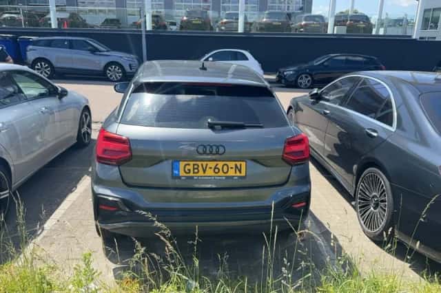 Audi Q2 (2021) thumbnail 5