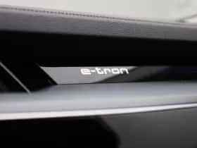 Audi Q8 e-tron thumbnail 23