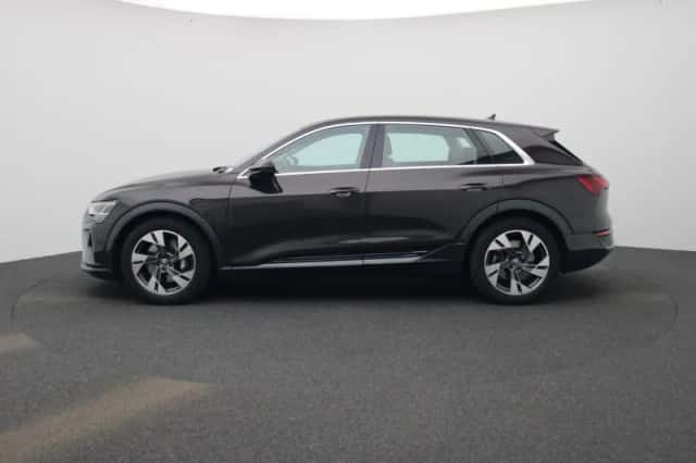 Audi Q8 e-tron (2023) thumbnail 4