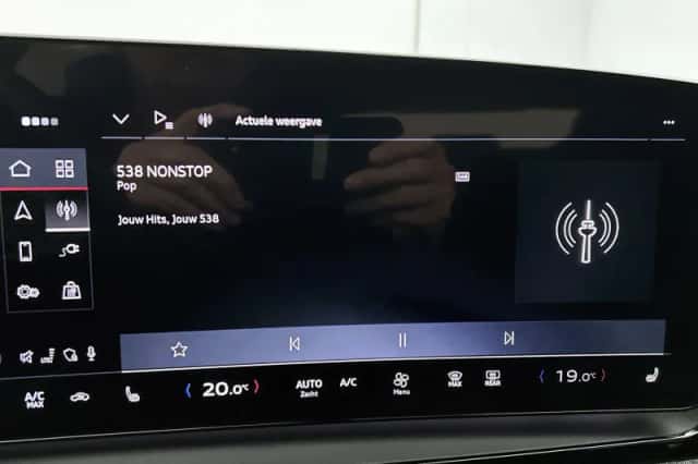 Audi Q6 e-tron (2025) thumbnail 11