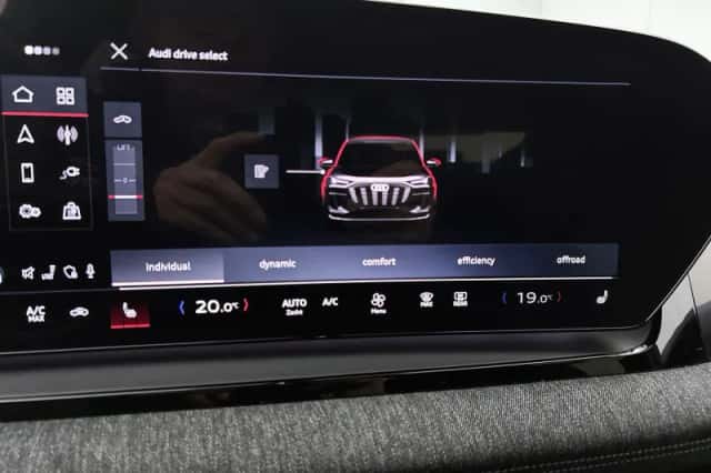 Audi Q6 e-tron (2025) thumbnail 13