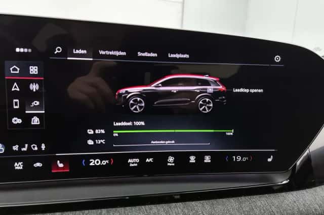 Audi Q6 e-tron (2025) thumbnail 14
