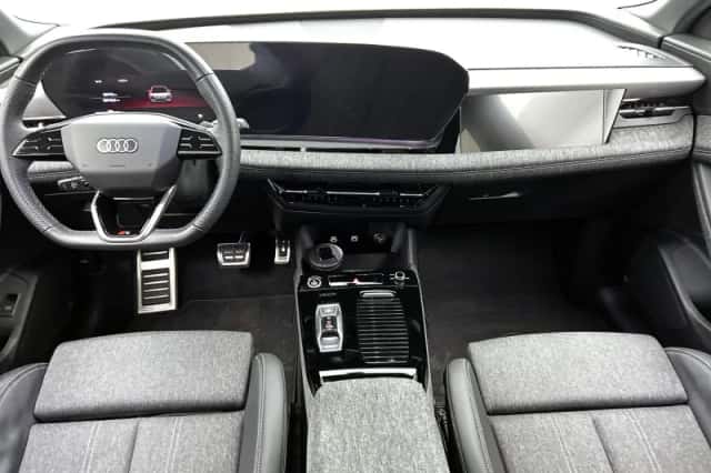 Audi Q6 e-tron (2025) thumbnail 24
