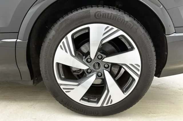 Audi Q6 e-tron (2025) thumbnail 6