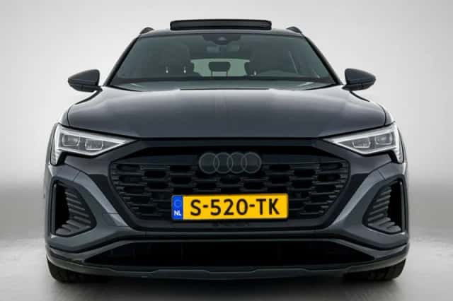 Audi Q8 e-tron (2023) thumbnail 5