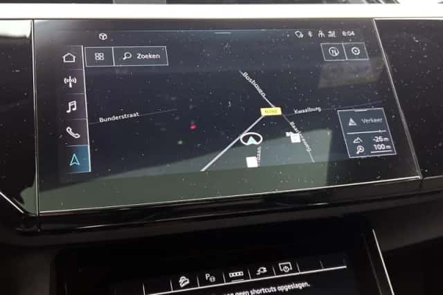 Audi Q8 e-tron (2023) thumbnail 7
