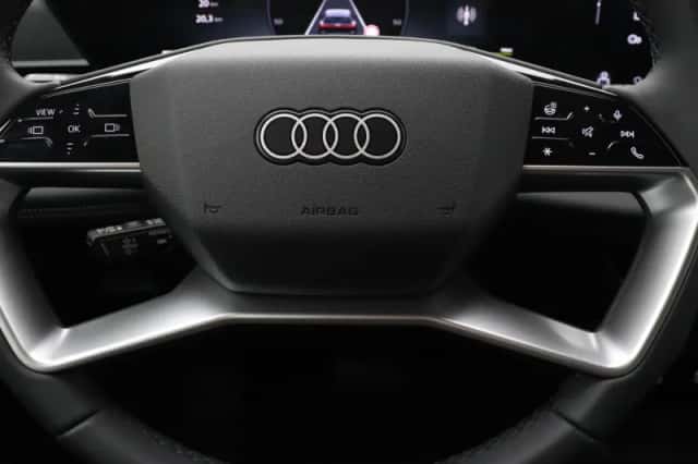Audi Q6 e-tron (2025) thumbnail 11