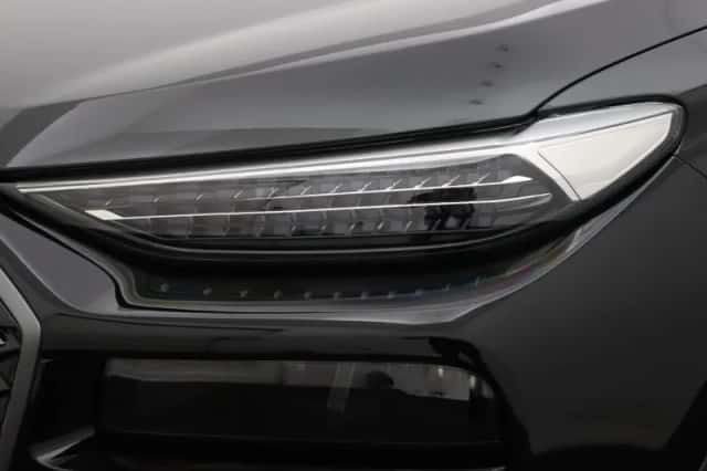Audi Q6 e-tron (2025) thumbnail 6