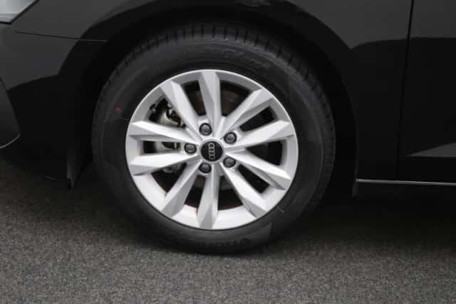 Audi A3 (2023) thumbnail 11