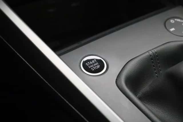 Audi A3 (2023) thumbnail 18