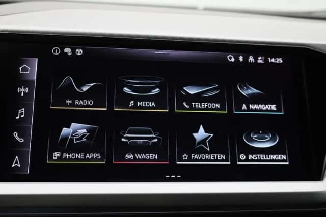 Audi Q4 e-tron (2025) thumbnail 16