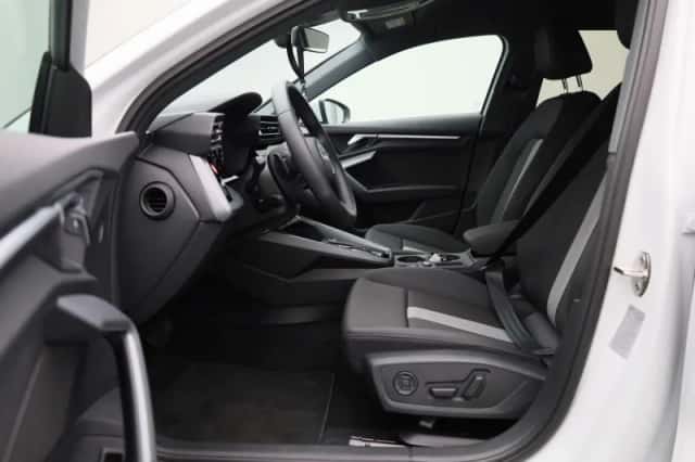 Audi A3 (2025) thumbnail 11