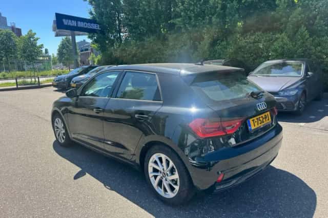 Audi A1 (2022) thumbnail 7