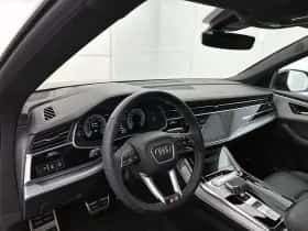 Audi Q8 thumbnail 17