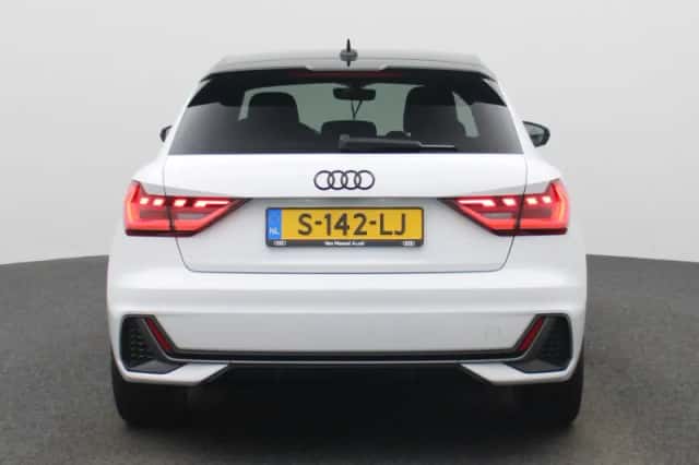 Audi A1 (2023) thumbnail 5