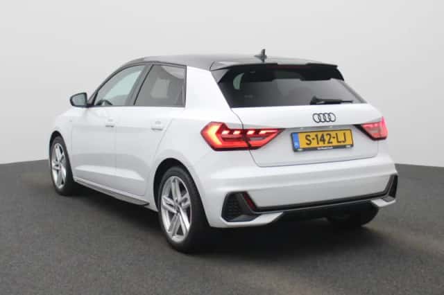 Audi A1 (2023) thumbnail 3