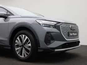 Audi Q4 e-tron thumbnail 50