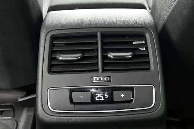 Audi A5 (2022) thumbnail 29