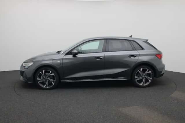 Audi A3 (2025) thumbnail 4