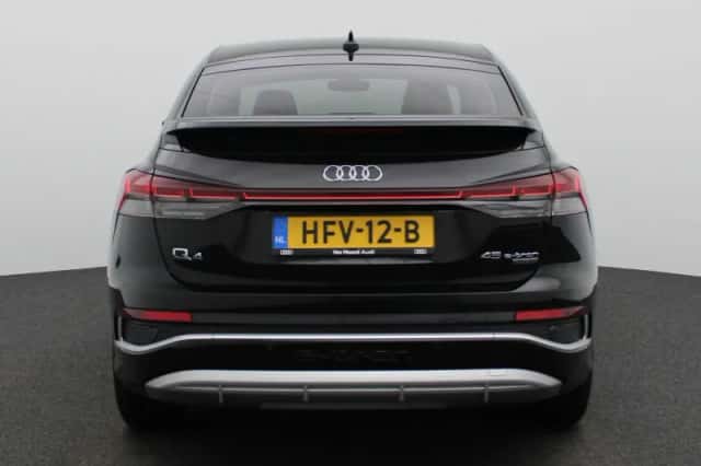 Audi Q4 (2025) thumbnail 5