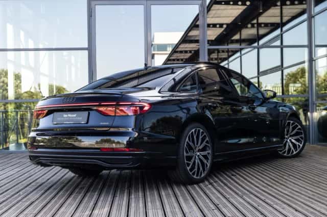 Audi A8 (2025) thumbnail 4
