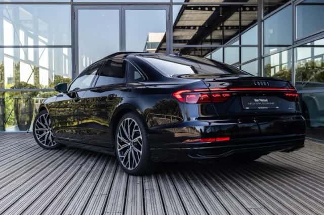 Audi A8 (2025) thumbnail 5