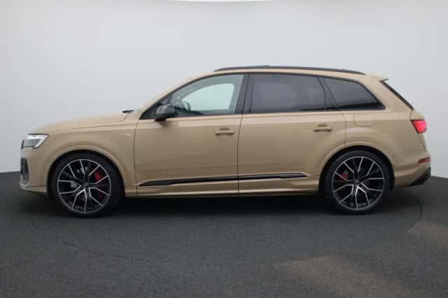 Audi Q7 (2025) thumbnail 4