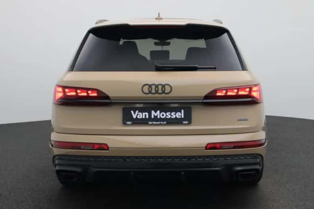 Audi Q7 (2025) thumbnail 5