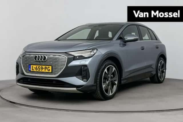 Audi Q4 e-tron (2021) thumbnail 1
