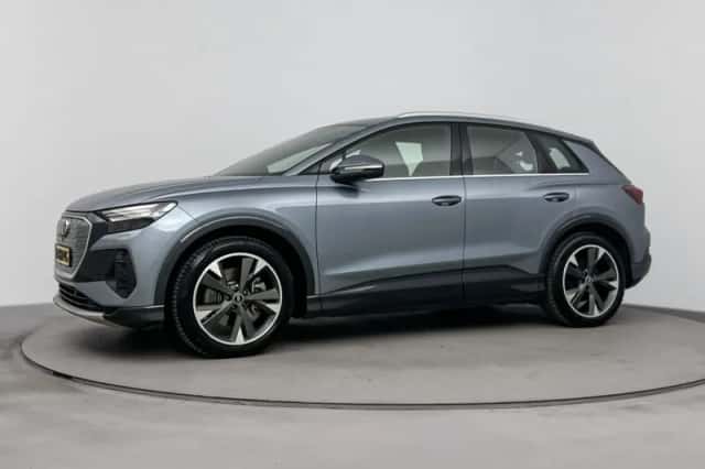 Audi Q4 e-tron (2021) thumbnail 3