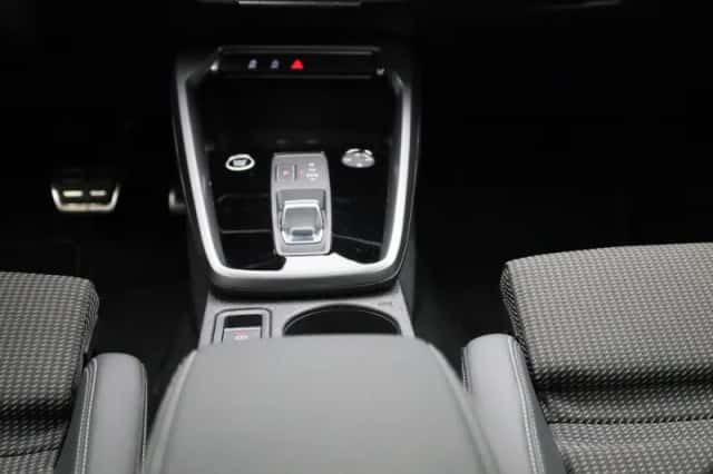Audi A3 (2023) thumbnail 11
