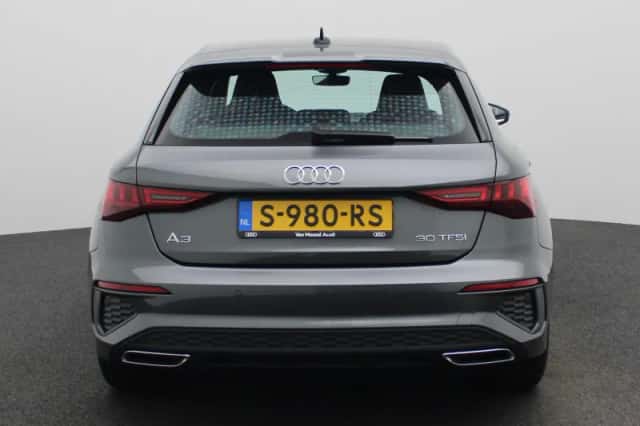 Audi A3 (2023) thumbnail 5