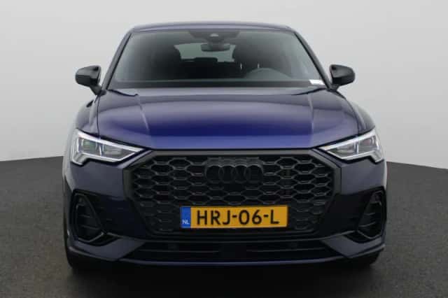 Audi Q3 (2025) thumbnail 2