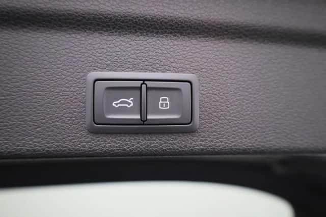 Audi Q3 (2025) thumbnail 13