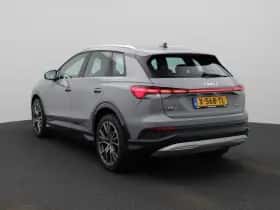 Audi Q4 e-tron thumbnail 3
