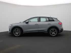 Audi Q4 e-tron thumbnail 4