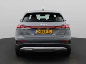 Audi Q4 e-tron thumbnail 5